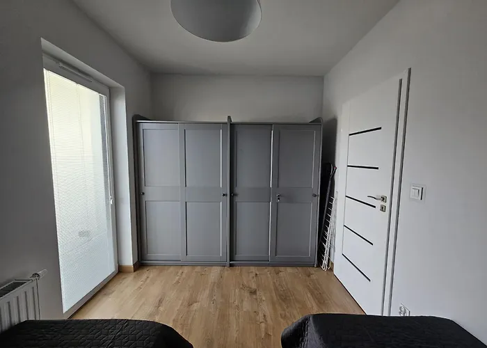 Pb Easystay Апартаменты Щитно